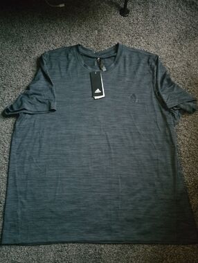 adidas Men’s Dark Gray Heather Performance Short Sleeve Tee